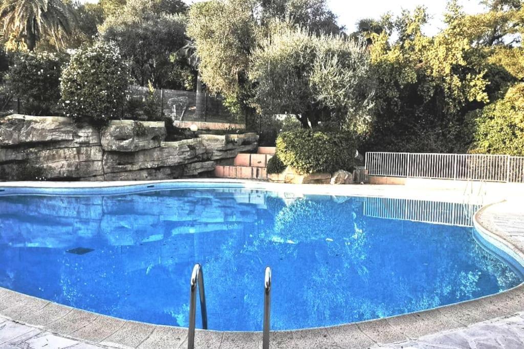 Appartement Nice Centre Vue Mer Avec Piscine Pour Famille, Couple D'Amis Pas De Groupes De Jeunes Autorises المظهر الخارجي الصورة